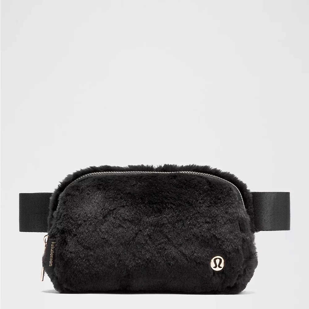 lululemon fleece belt bag black